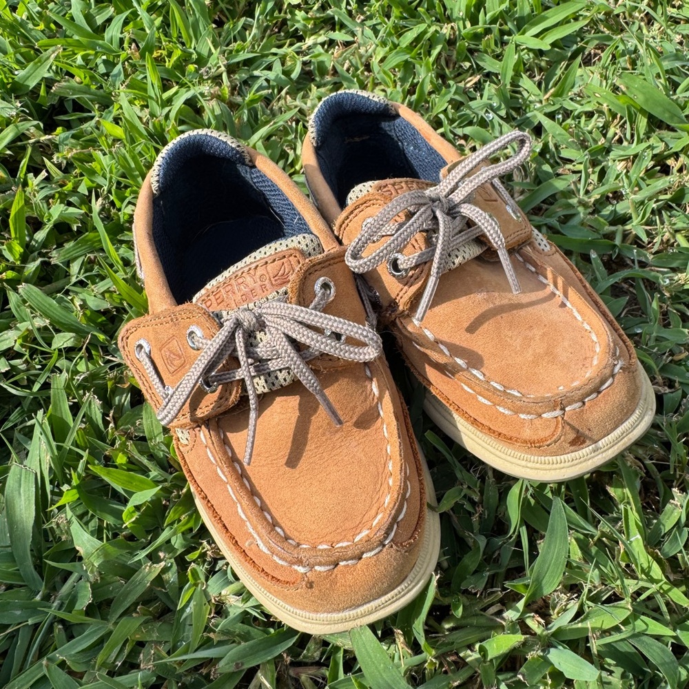 ✨Toddler Sperrys✨